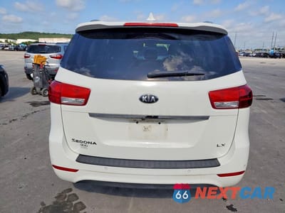 Zdjęcie 6 z 13 samochodu: 2016 KIA SEDONA LX VIN:KNDMB5C15G6217239 - miniatura