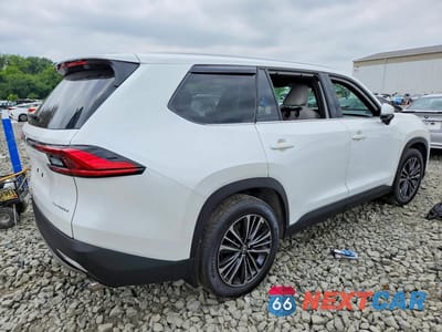 Trzecie zdjęcie samochodu z tyłu: 2024 TOYOTA GRAND HIGHLANDER HYBRID MAX PLATINUM VIN:5TDADAB58RS002032 - miniatura