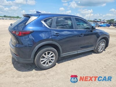 Trzecie zdjęcie samochodu z tyłu: 2022 MAZDA CX-5 SELECT VIN:JM3KFBBM9N0586120 - miniatura
