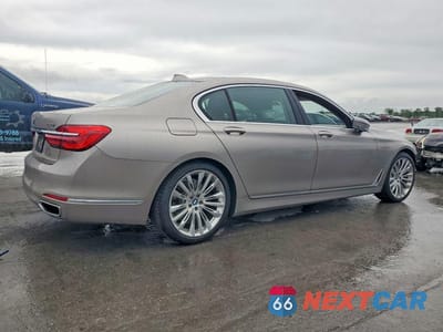 Trzecie zdjęcie samochodu z tyłu: 2017 BMW 750 XI VIN:WBA7F2C52HG421878 - miniatura