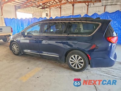 Drugie zdjęcie samochodu z przodu: 2017 CHRYSLER PACIFICA TOURING L VIN:2C4RC1BG8HR788283 - miniatura