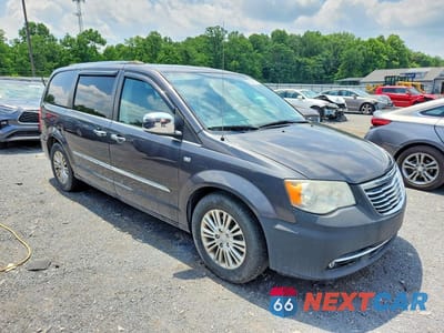Czwarte zdjęcie samochodu z boku: 2014 CHRYSLER TOWN & COUNTRY TOURING L VIN:2C4RC1CG2ER364690 - miniatura