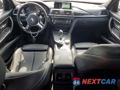 Zdjęcie 8 z 12 samochodu: 2017 BMW 320 I VIN:WBA8E1G5XHNU12532 - miniatura