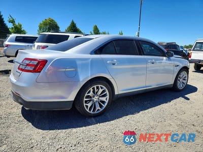 Trzecie zdjęcie samochodu z tyłu: 2018 FORD TAURUS LIMITED VIN:1FAHP2F8XJG106249 - miniatura