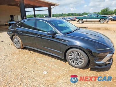 Czwarte zdjęcie samochodu z boku: 2026 HYUNDAI SONATA HYBRID SEL VIN:KMHL34JJ7TA152676 - miniatura