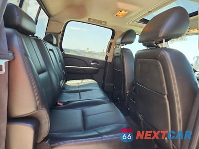 Zdjęcie 10 z 12 samochodu: 2013 CHEVROLET SILVERADO K1500 LTZ VIN:3GCPKTE71DG235668 - miniatura