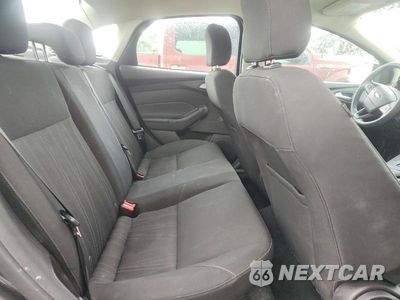 Zdjęcie 10 z 12 samochodu: 2015 FORD FOCUS SE VIN:1FADP3F20FL318334 - miniatura