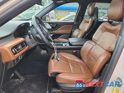 Zdjęcie 7 z 13 samochodu: 2022 LINCOLN AVIATOR RESERVE VIN:5LM5J7XC5NGL17467 - miniatura