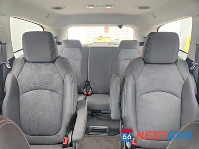Zdjęcie 10 z 13 samochodu: 2017 CHEVROLET TRAVERSE LT VIN:1GNKRGKD1HJ287885 - miniatura