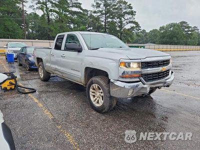 Czwarte zdjęcie samochodu z boku: 2016 CHEVROLET SILVERADO K1500 LT VIN:1GCVKREC8GZ403740 - miniatura