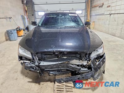 Piąte zdjęcie samochodu w środku: 2012 AUDI A8 L QUATTRO VIN:WAURVAFD1CN006984 - miniatura