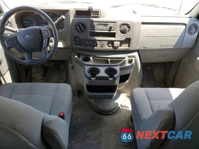 Zdjęcie 8 z 13 samochodu: 2025 FORD ECONOLINE E350 SUPER DUTY CUTAWAY VAN VIN:1FDWE3FN3SDD04169 - miniatura