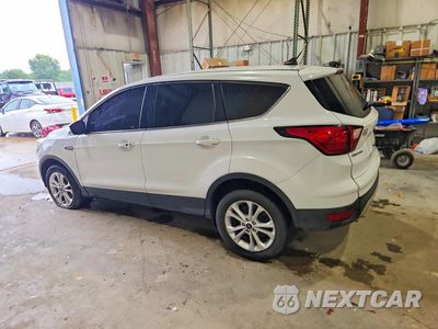 Drugie zdjęcie samochodu z przodu: 2019 FORD ESCAPE SE VIN:1FMCU9GD0KUA89140 - miniatura