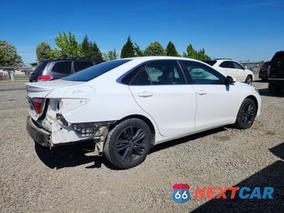 Trzecie zdjęcie samochodu z tyłu: 2016 TOYOTA CAMRY SE VIN:4T1BF1FKXGU568423 - miniatura