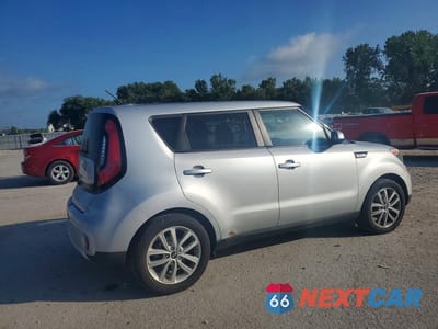 Trzecie zdjęcie samochodu z tyłu: 2018 KIA SOUL + VIN:KNDJP3A58J7611169 - miniatura