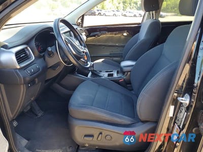 Zdjęcie 7 z 14 samochodu: 2020 KIA SORENTO S VIN:5XYPGDA58LG695564 - miniatura