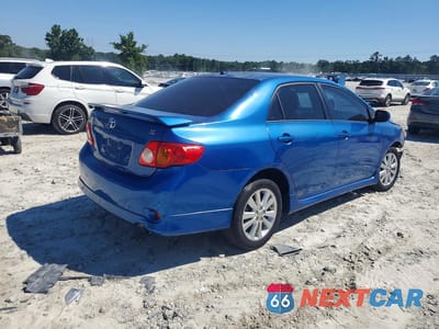 Trzecie zdjęcie samochodu z tyłu: 2010 TOYOTA COROLLA S VIN:2T1BU4EE6AC492632 - miniatura