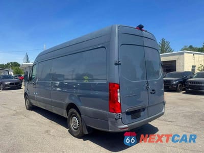 Trzecie zdjęcie samochodu z tyłu: 2019 MERCEDES-BENZ SPRINTER 2500 VIN:WD4PF1CD7KP151371 - miniatura