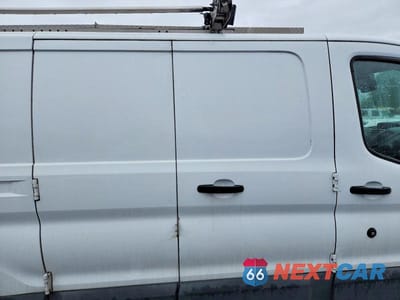 Zdjęcie 11 z 13 samochodu: 2017 FORD TRANSIT 150 DELIVERY VAN VIN:1FTYE1ZM9HKA81628 - miniatura
