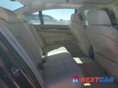 Zdjęcie 10 z 12 samochodu: 2011 BMW 750 LXI VIN:WBAKC8C57BC434114 - miniatura