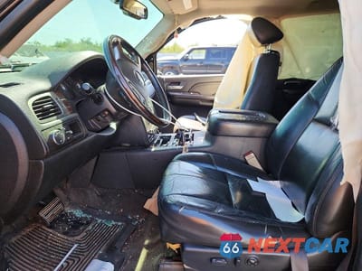 Zdjęcie 7 z 12 samochodu: 2007 GMC NEW SIERRA DENALI VIN:2GTEK638471689074 - miniatura