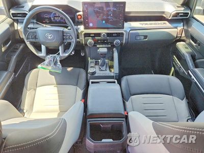 Zdjęcie 8 z 12 samochodu: 2024 TOYOTA TACOMA SR5 VIN:3TYLB5JN5RT023190 - miniatura