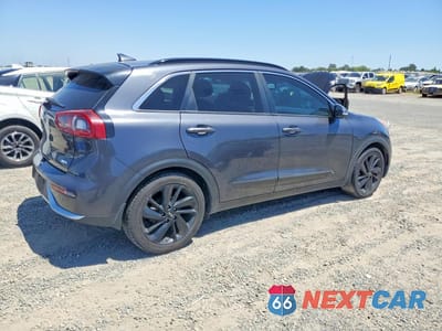 Trzecie zdjęcie samochodu z tyłu: 2018 KIA NIRO EX VIN:KNDCC3LC6J5149562 - miniatura