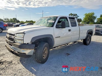 2004 CHEVROLET SILVERADO C2500 HEAVY DUTY 1GCHC29U54E185439 - główne zdjęcie licytacji z USA - miniatura