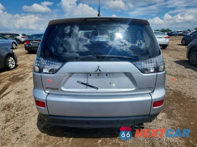 Zdjęcie 6 z 12 samochodu: 2007 MITSUBISHI OUTLANDER ES VIN:JA4MS31X87U004805 - miniatura