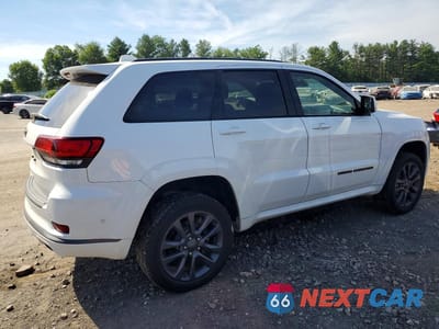 Trzecie zdjęcie samochodu z tyłu: 2018 JEEP GRAND CHEROKEE OVERLAND VIN:1C4RJFCG8JC277219 - miniatura