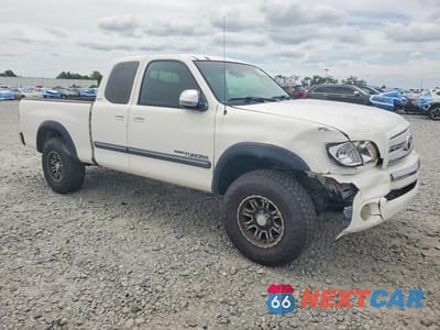Czwarte zdjęcie samochodu z boku: 2004 TOYOTA TUNDRA ACCESS CAB SR5 VIN:5TBRT34104S442596 - miniatura