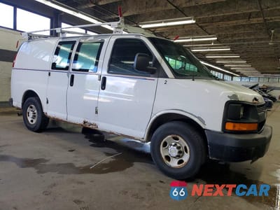 Czwarte zdjęcie samochodu z boku: 2012 CHEVROLET EXPRESS G2500 VIN:1GCWGFCA5C1101742 - miniatura
