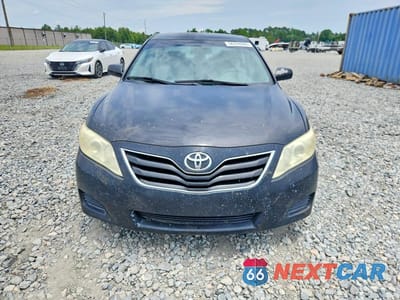 Piąte zdjęcie samochodu w środku: 2011 TOYOTA CAMRY LE VIN:4T1BF3EK0BU132945 - miniatura
