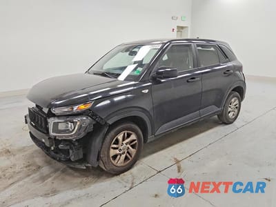 2021 HYUNDAI VENUE SE KMHRB8A30MU068334 - główne zdjęcie licytacji z USA - miniatura