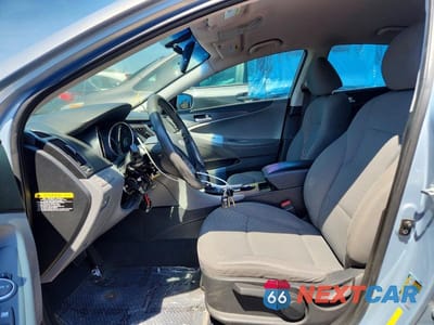 Zdjęcie 7 z 12 samochodu: 2012 HYUNDAI SONATA GLS VIN:5NPEB4AC8CH312204 - miniatura