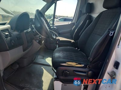 Zdjęcie 7 z 13 samochodu: 2018 MERCEDES-BENZ SPRINTER 2500 DELIVERY VAN VIN:WD3PE8CD2JP588399 - miniatura