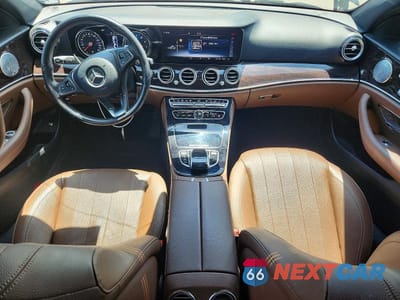 Zdjęcie 8 z 12 samochodu: 2017 MERCEDES-BENZ E 300 4MATIC VIN:WDDZF4KB0HA178868 - miniatura