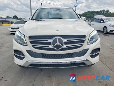 Piąte zdjęcie samochodu w środku: 2017 MERCEDES-BENZ GLE 350 VIN:4JGDA5JB6HA956368 - miniatura