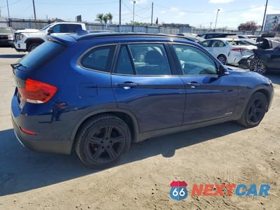 Trzecie zdjęcie samochodu z tyłu: 2013 BMW X1 XDRIVE28I VIN:WBAVL1C55DVR83595 - miniatura