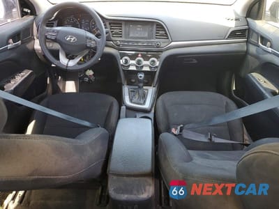 Zdjęcie 8 z 12 samochodu: 2019 HYUNDAI ELANTRA SE VIN:5NPD74LF8KH417568 - miniatura
