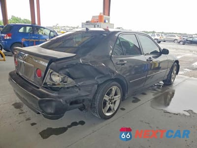 Trzecie zdjęcie samochodu z tyłu: 2005 LEXUS IS 300 SPORT AUTOMAT VIN:JTHBD192150098890 - miniatura