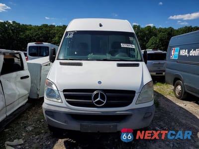 Piąte zdjęcie samochodu w środku: 2012 MERCEDES-BENZ SPRINTER 2500 DELIVERY VAN VIN:WD3PE7CCXC5628048 - miniatura