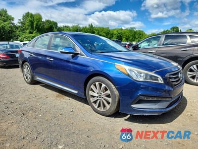 Czwarte zdjęcie samochodu z boku: 2015 HYUNDAI SONATA SPORT VIN:5NPE34AF2FH136195 - miniatura
