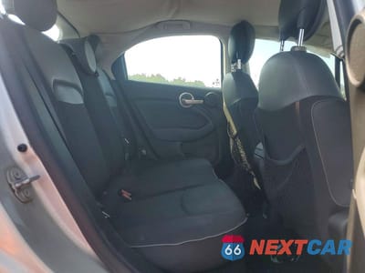 Zdjęcie 10 z 12 samochodu: 2016 FIAT 500X POP VIN:ZFBCFXAT0GP327124 - miniatura