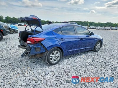 Trzecie zdjęcie samochodu z tyłu: 2020 HYUNDAI ELANTRA SEL VIN:5NPD84LF9LH580163 - miniatura