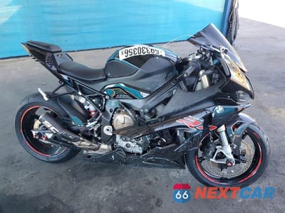2022 BMW S 1000 RR WB10E2309N6G21556 - główne zdjęcie licytacji z USA - miniatura
