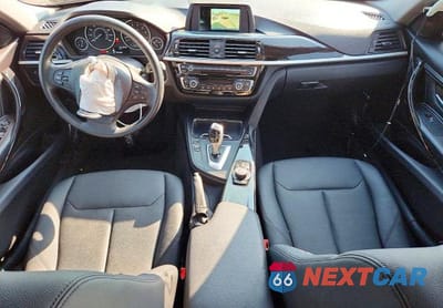Zdjęcie 8 z 12 samochodu: 2018 BMW 320 XI VIN:WBA8E5G59JNV01828 - miniatura
