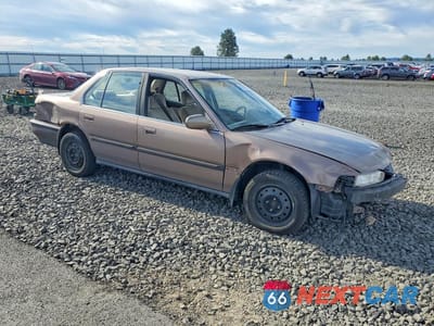 Czwarte zdjęcie samochodu z boku: 1990 HONDA ACCORD LX VIN:1HGCB7650LA162620 - miniatura