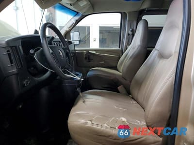 Zdjęcie 7 z 13 samochodu: 2008 CHEVROLET EXPRESS G3500 VIN:1GAHG39K581109119 - miniatura