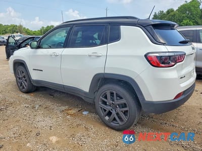 Drugie zdjęcie samochodu z przodu: 2026 JEEP COMPASS LIMITED VIN:3C4NJDCN5TT184103 - miniatura